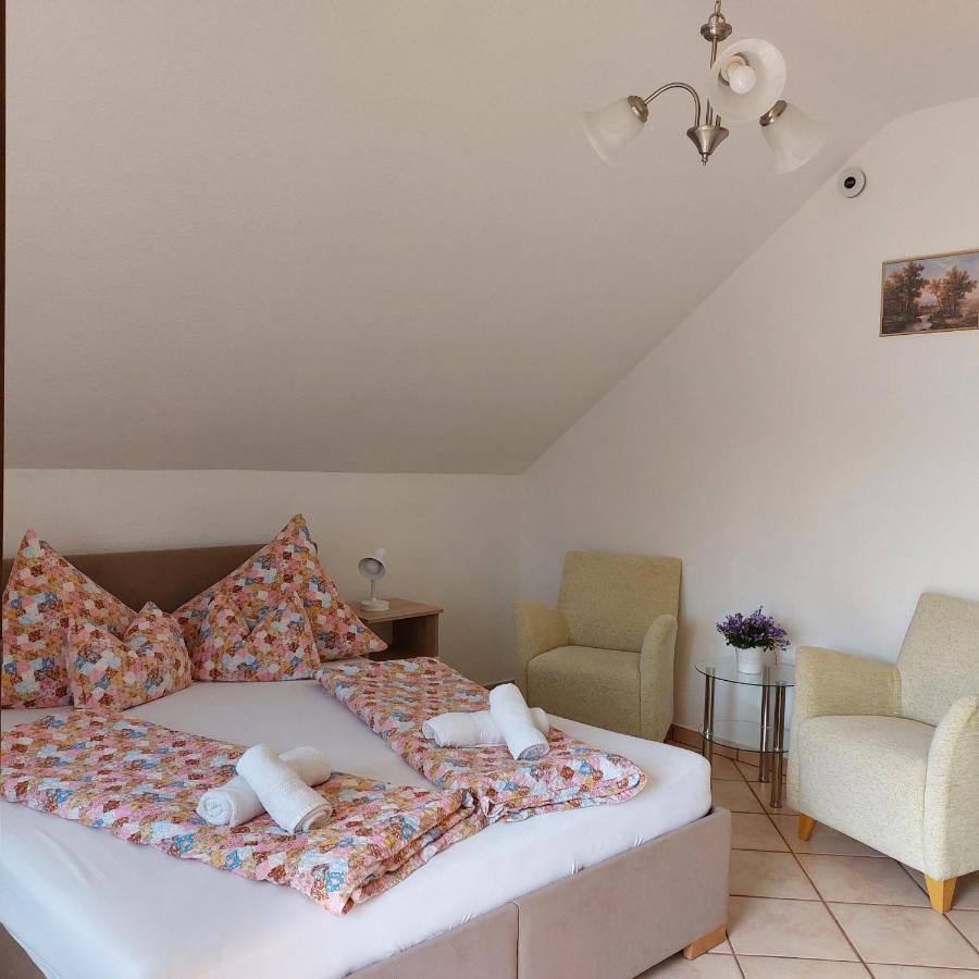 Hévíz Erika Apartmanhazak מראה חיצוני תמונה