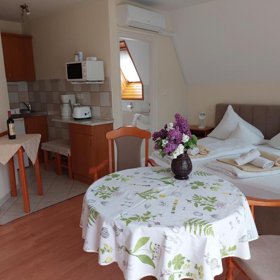 Hévíz Erika Apartmanhazak מראה חיצוני תמונה
