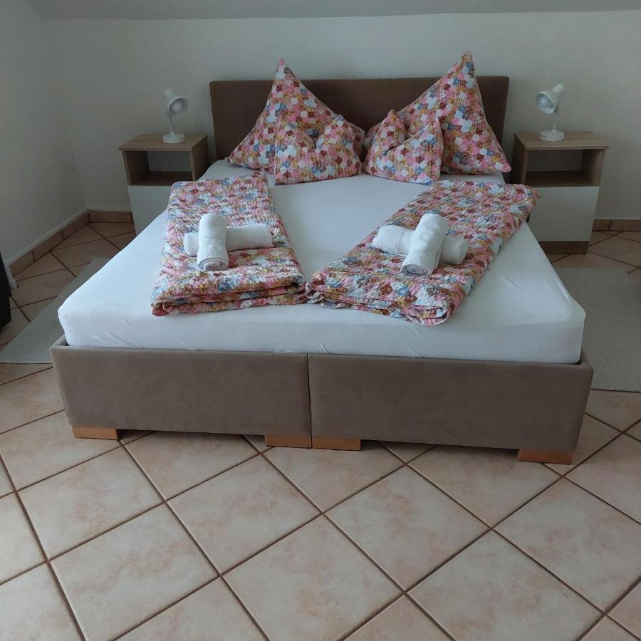 Hévíz Erika Apartmanhazak מראה חיצוני תמונה