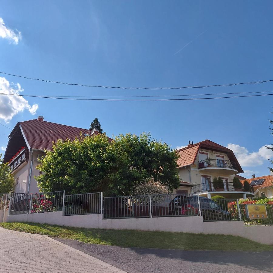 Hévíz Erika Apartmanhazak מראה חיצוני תמונה