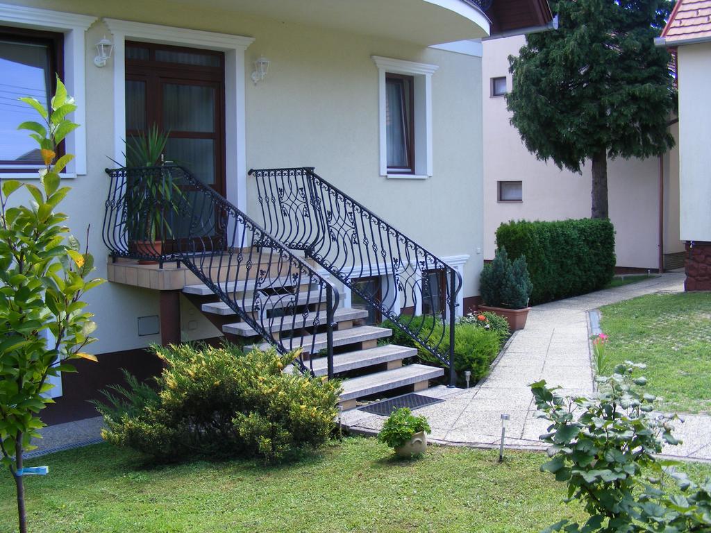 Hévíz Erika Apartmanhazak מראה חיצוני תמונה