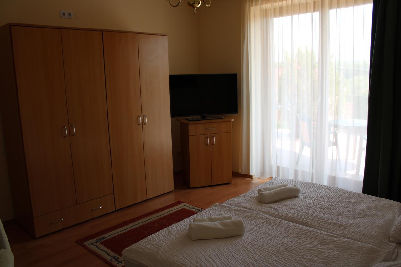 Hévíz Erika Apartmanhazak מראה חיצוני תמונה